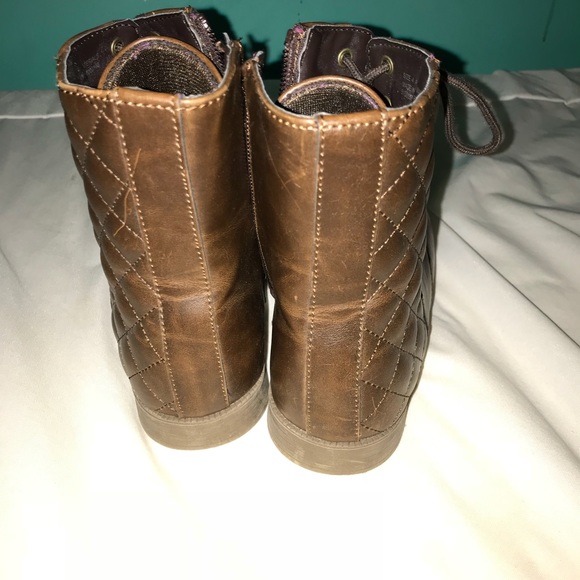 boots - Picture 3 of 3